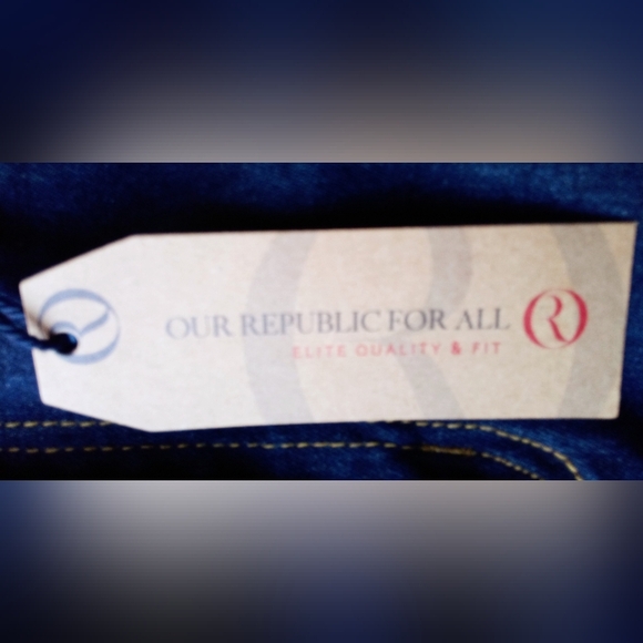 *NWT women's plus blue jeans by Our Republic for All, sz 16W - Picture 3 of 10